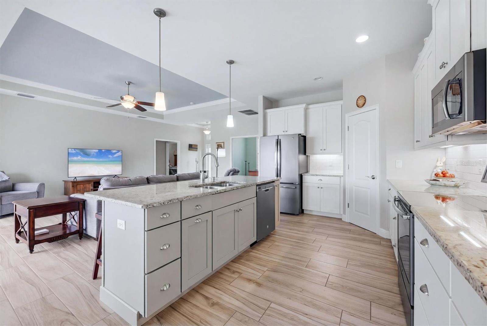 ROTONDA WEST LONG MEADOW - Residential