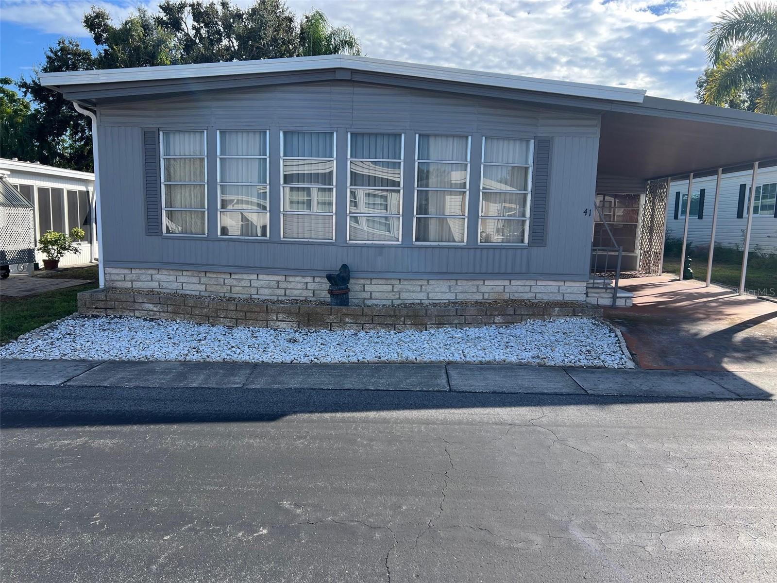 PALM HILL MOBILE HOME PARK UNREC - Residential