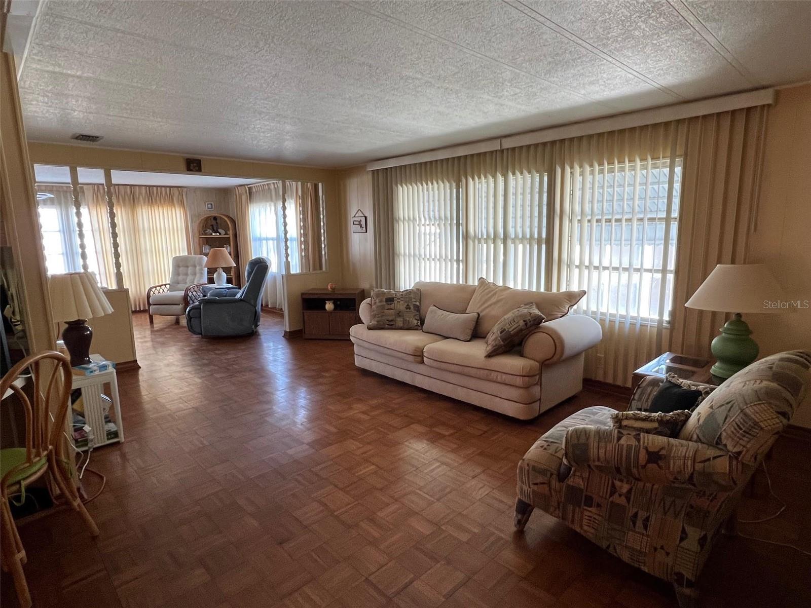 PALM HILL MOBILE HOME PARK UNREC - Residential