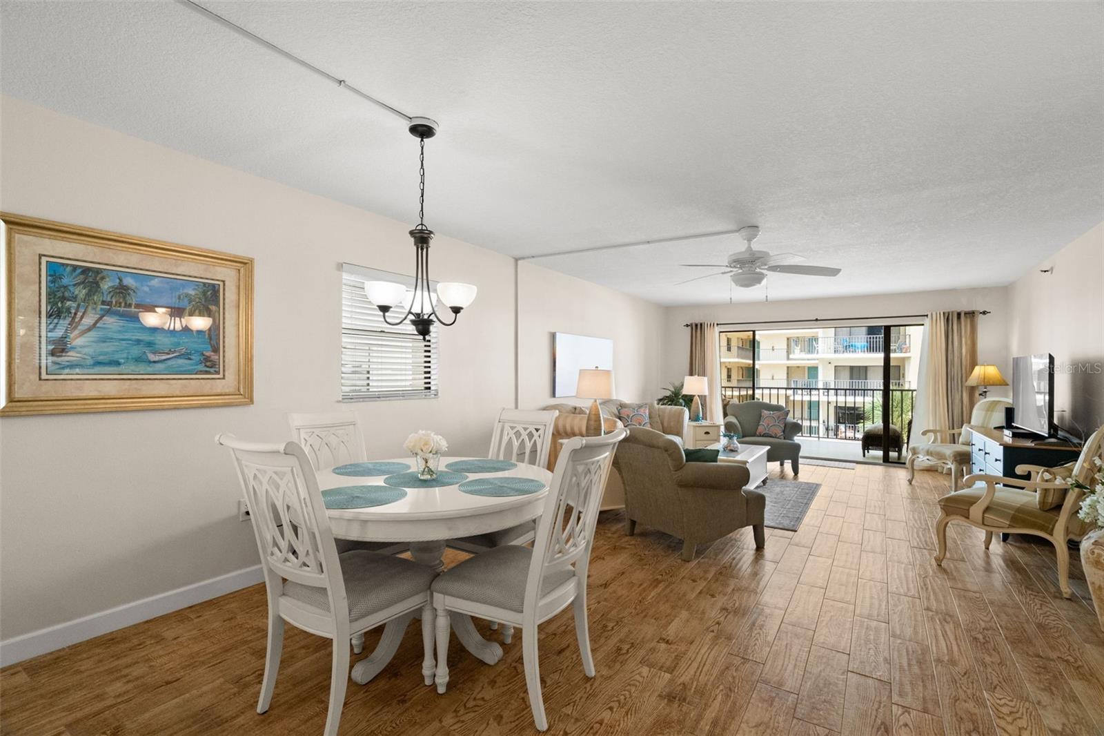 GOLDEN SHORES CONDO - Residential