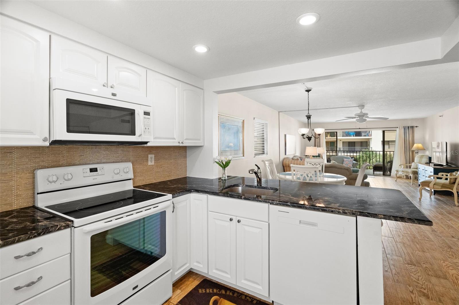 GOLDEN SHORES CONDO - Residential