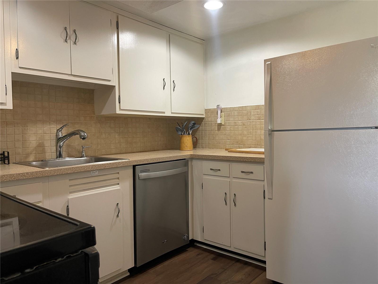 FAIRWAYS/SILVER SPGS SHRS CONDO - Residential