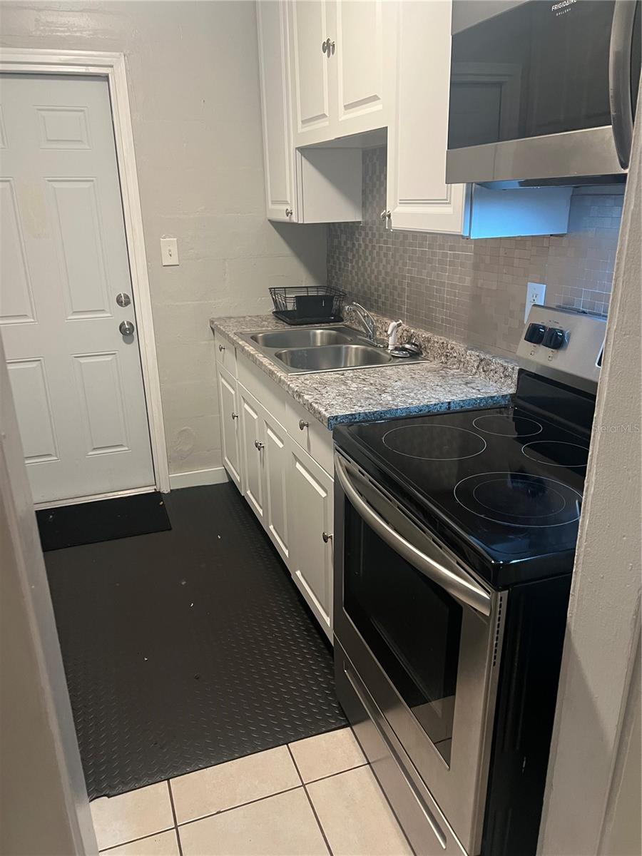CANTY HEIGHTS - Residential Lease