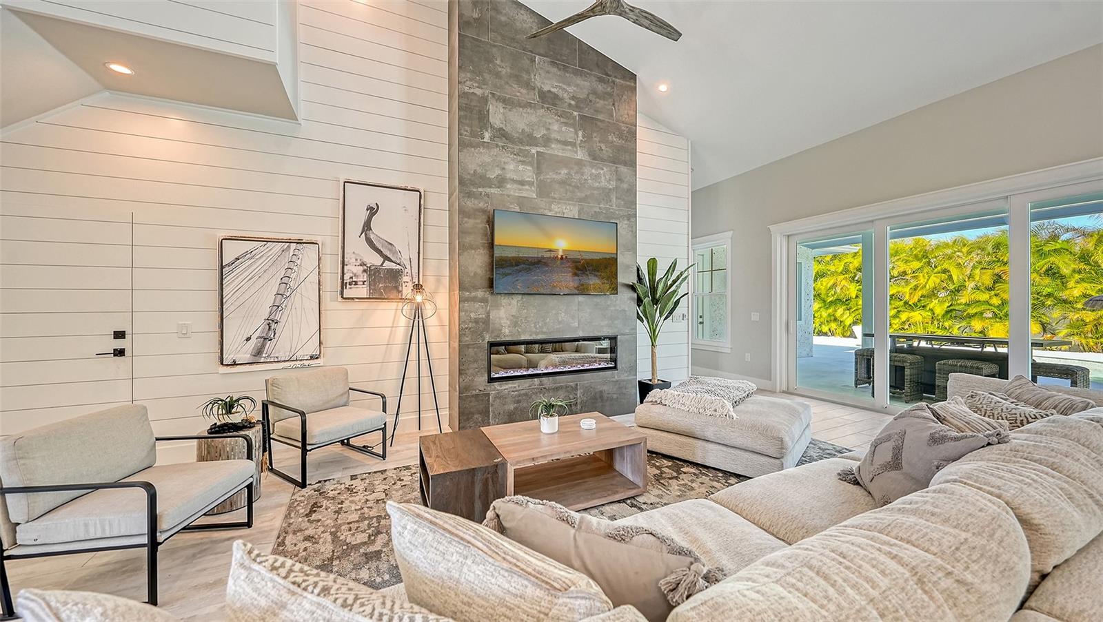 PALMA SOLA GRANDE - Residential