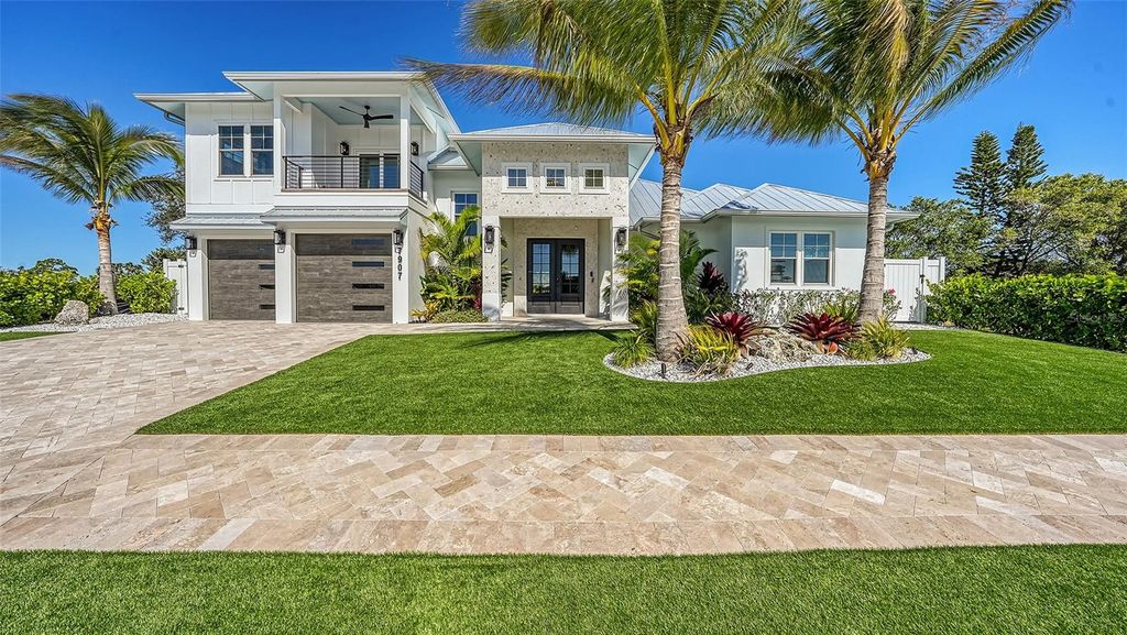 Photo of 8006 20th Place W, Bradenton, FL 34209 (MLS # A4656608)