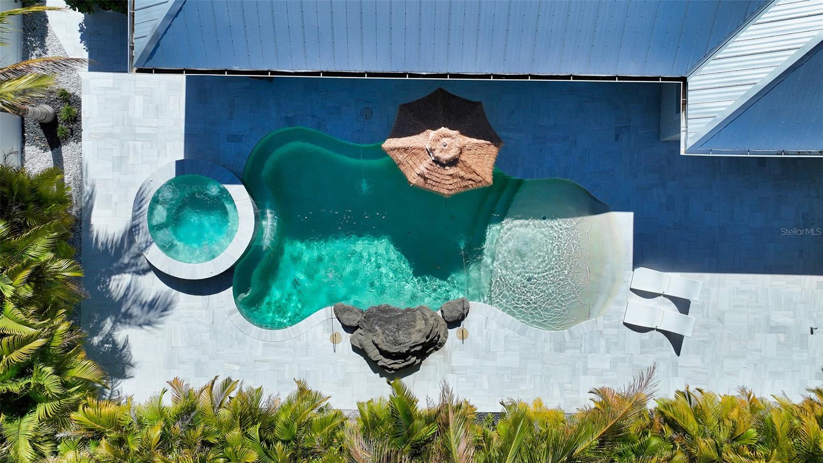 PALMA SOLA GRANDE - Residential