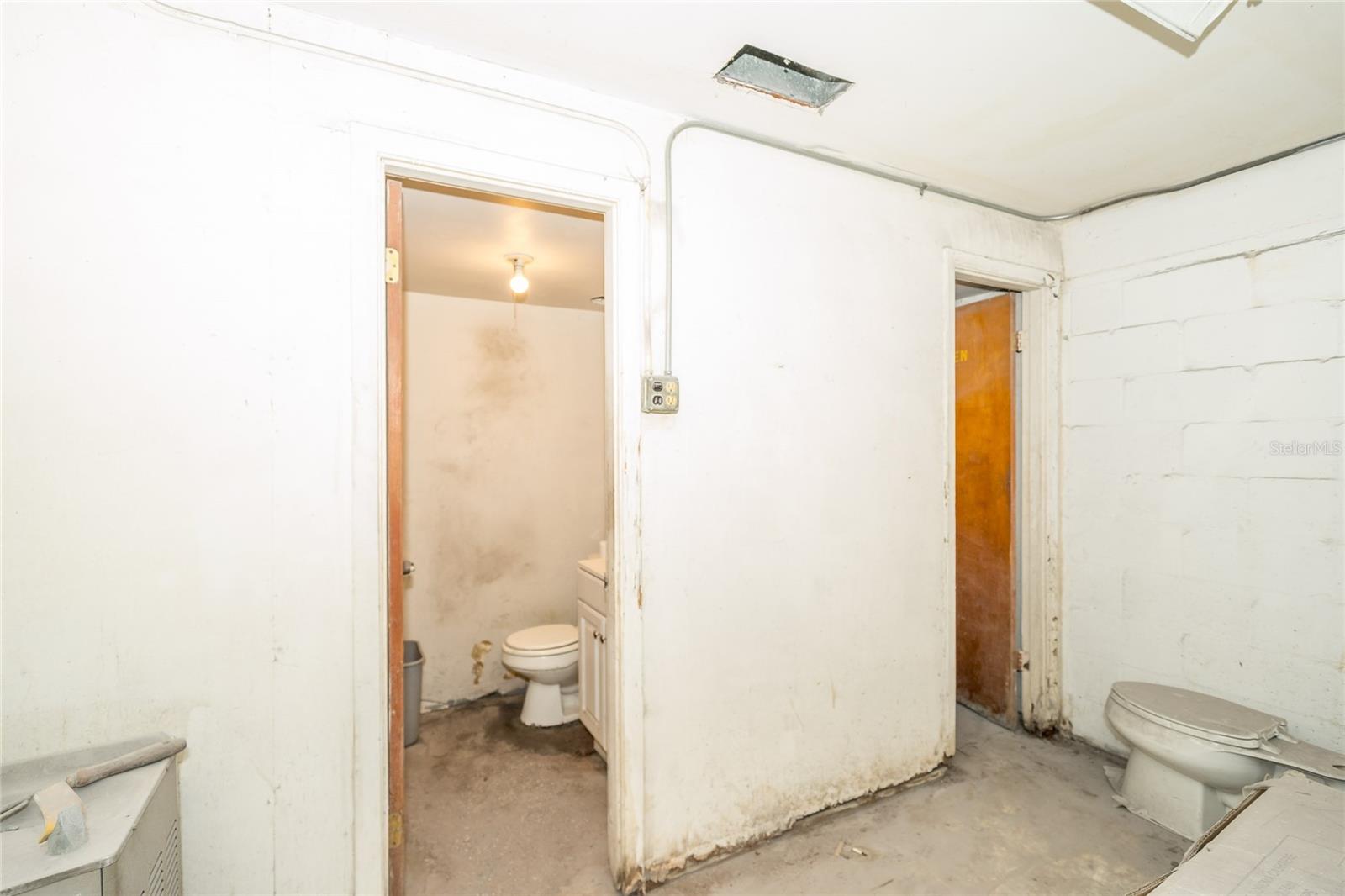 PARK ADD - Commercial Sale