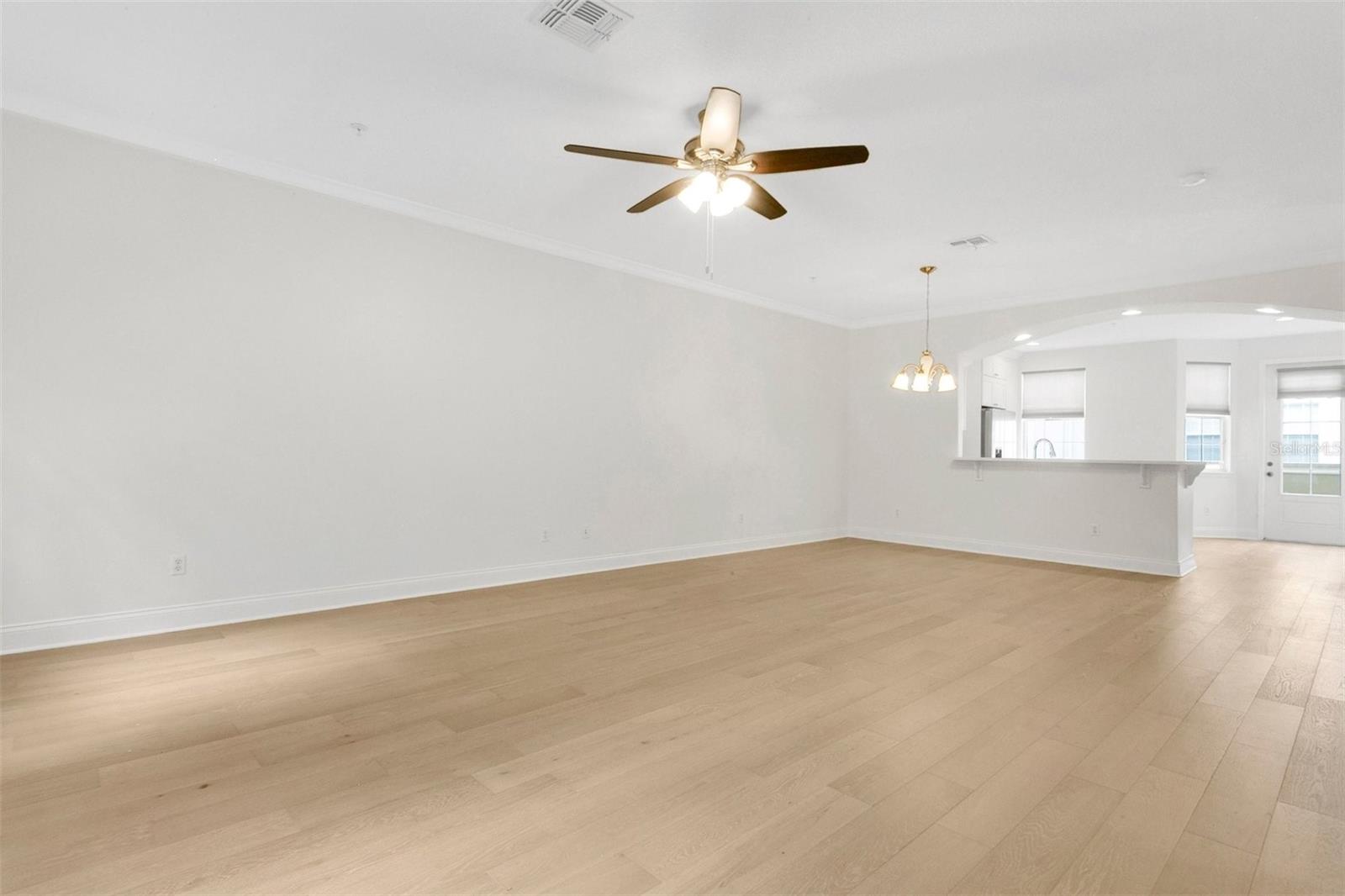 BALDWIN PARK UNIT 2 REP 1 - Residential Lease