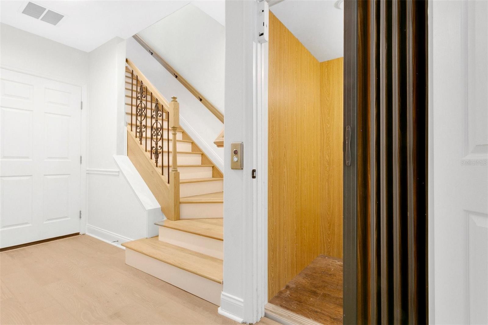 BALDWIN PARK UNIT 2 REP 1 - Residential Lease