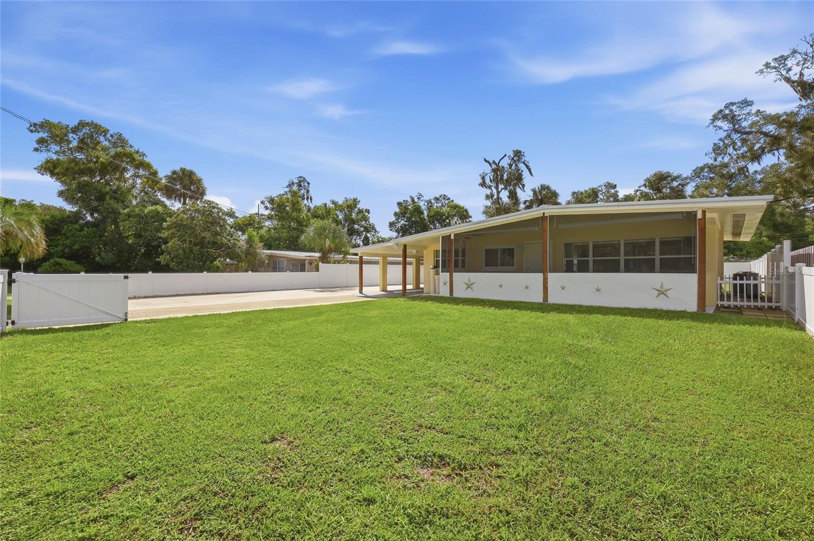 742 TEMPLE AVENUE