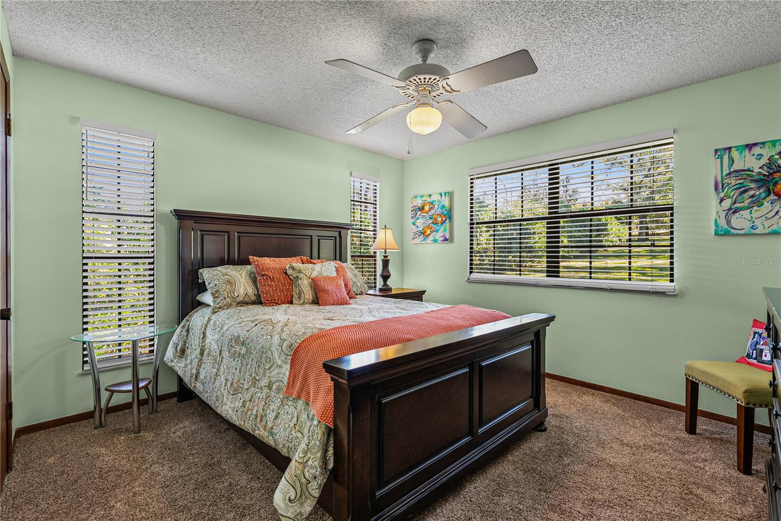 POR SE1/4 SE1/4 & POR LTS 04 & 08 - Residential