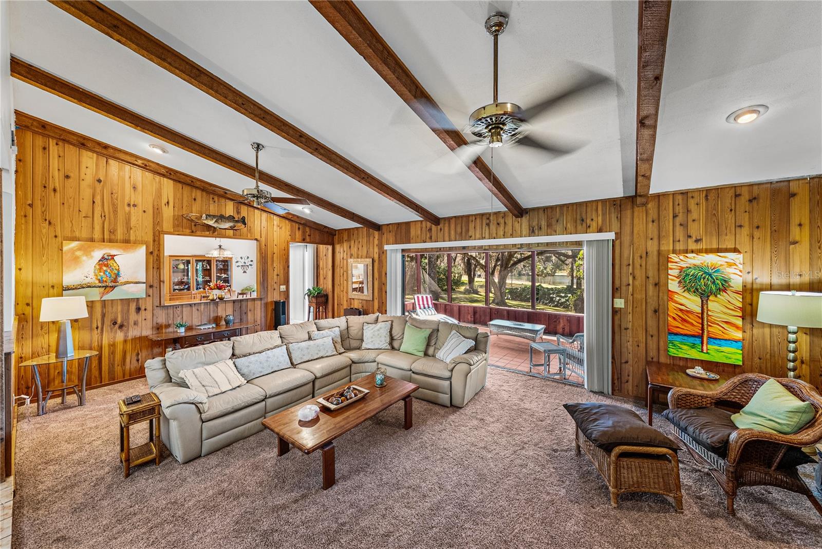 POR SE1/4 SE1/4 & POR LTS 04 & 08 - Residential