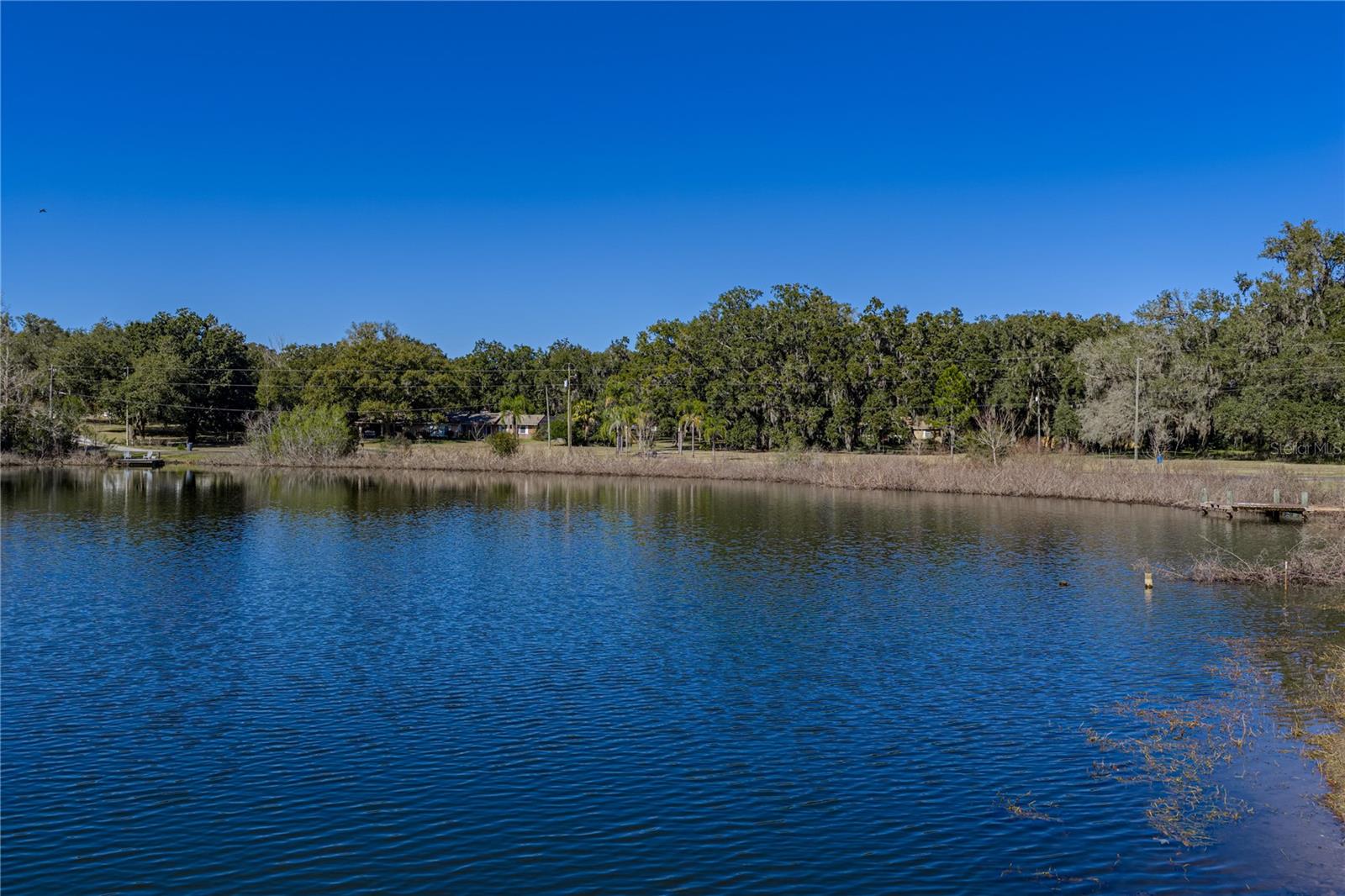 POR SE1/4 SE1/4 & POR LTS 04 & 08 - Residential