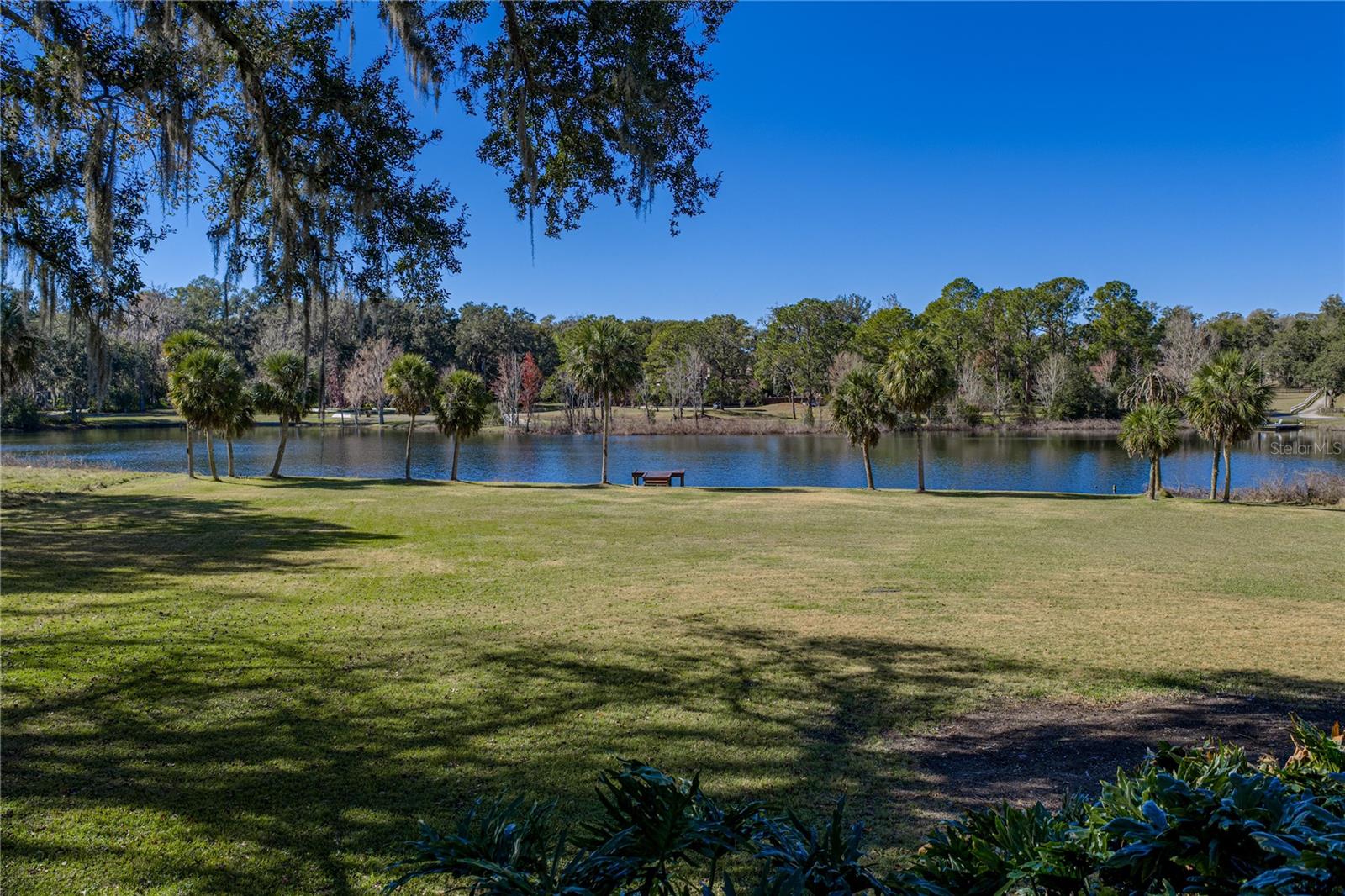 POR SE1/4 SE1/4 & POR LTS 04 & 08 - Residential