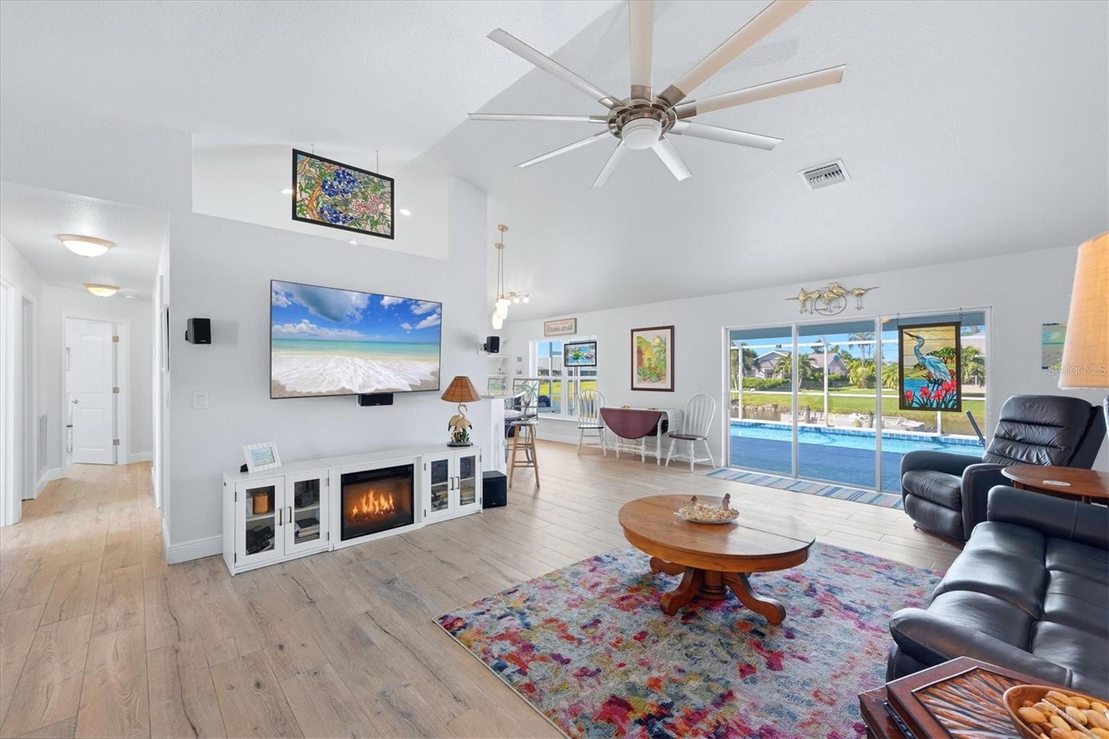72 MARK TWAIN LANE, ROTONDA WEST, FL, 33947 3 72 MARK TWAIN LANE
