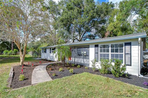 A home in VALRICO