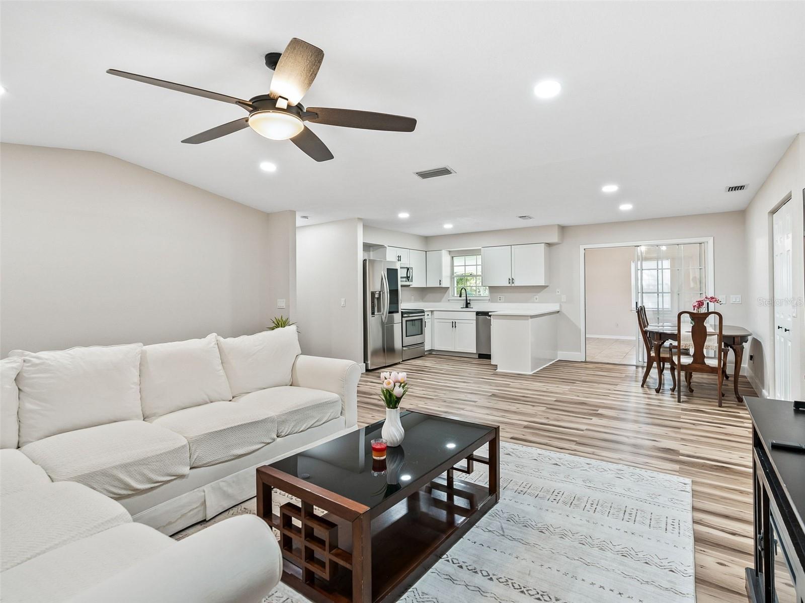 OCALA PARK ESTATE - Residential