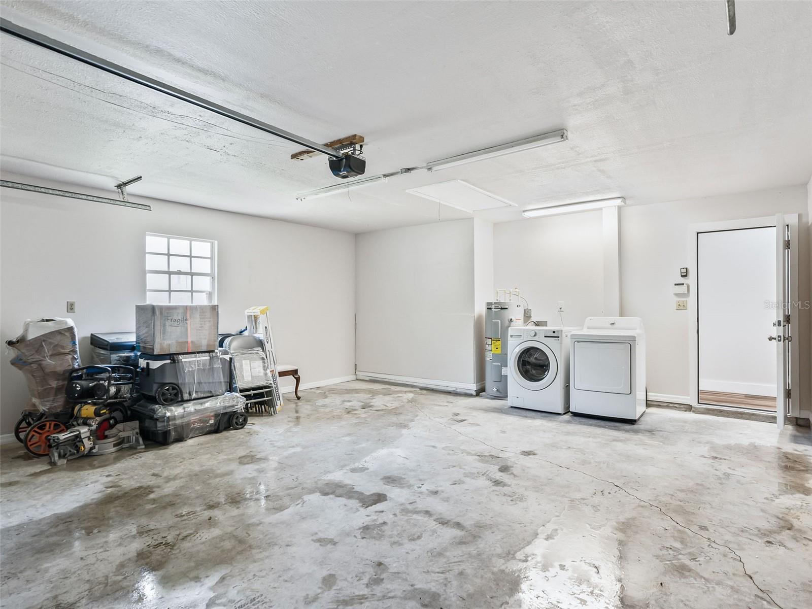 OCALA PARK ESTATE - Residential