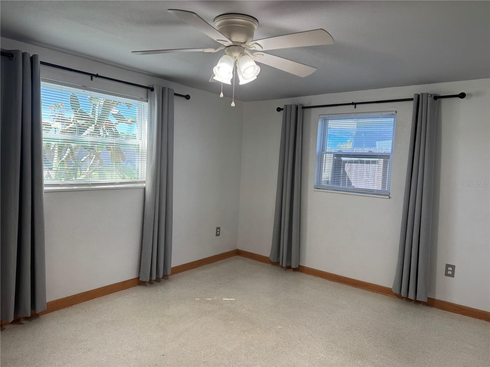 BEACON SQUARE - Residential Lease