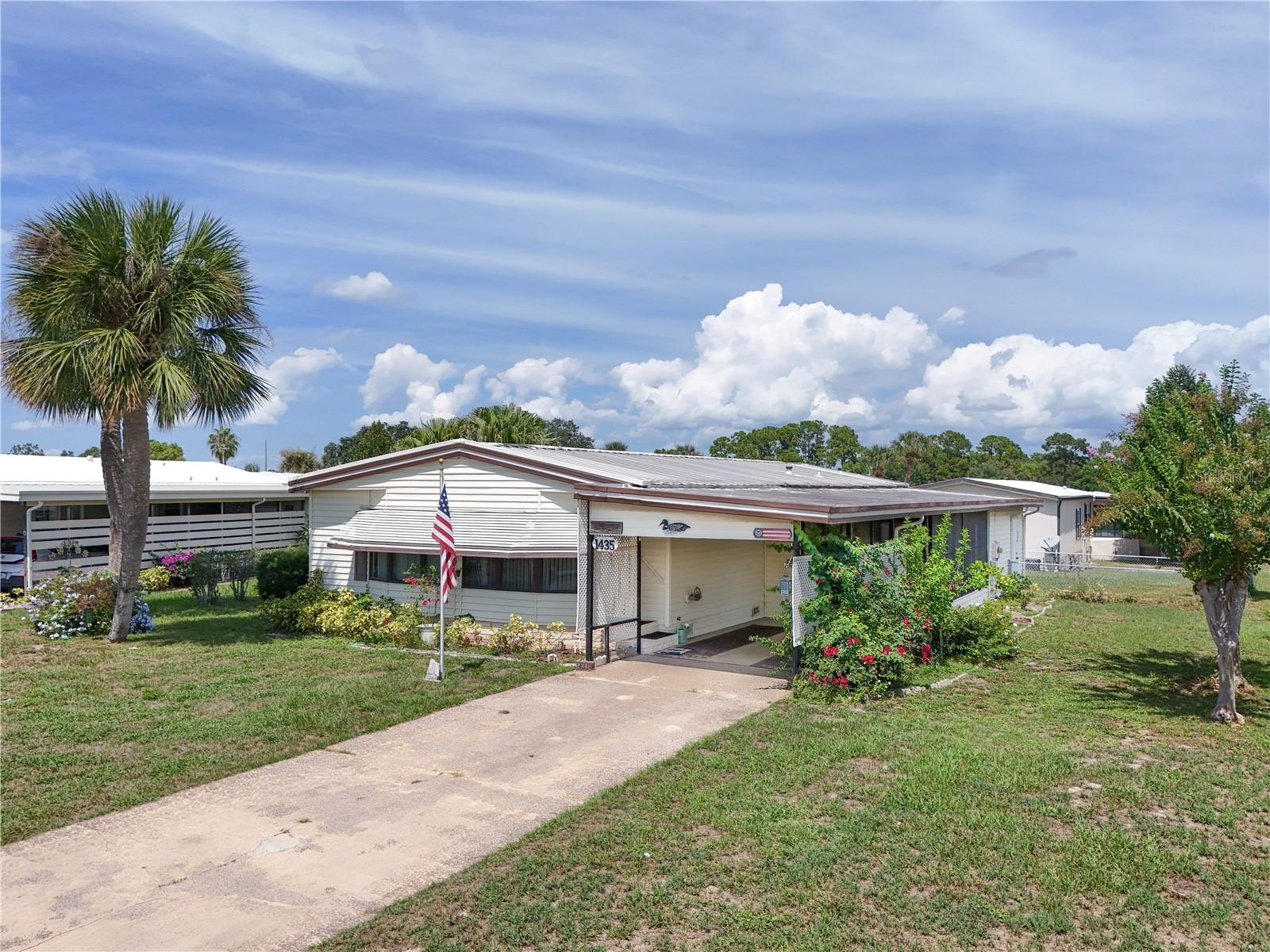 1435 MOHAWK CIRCLE