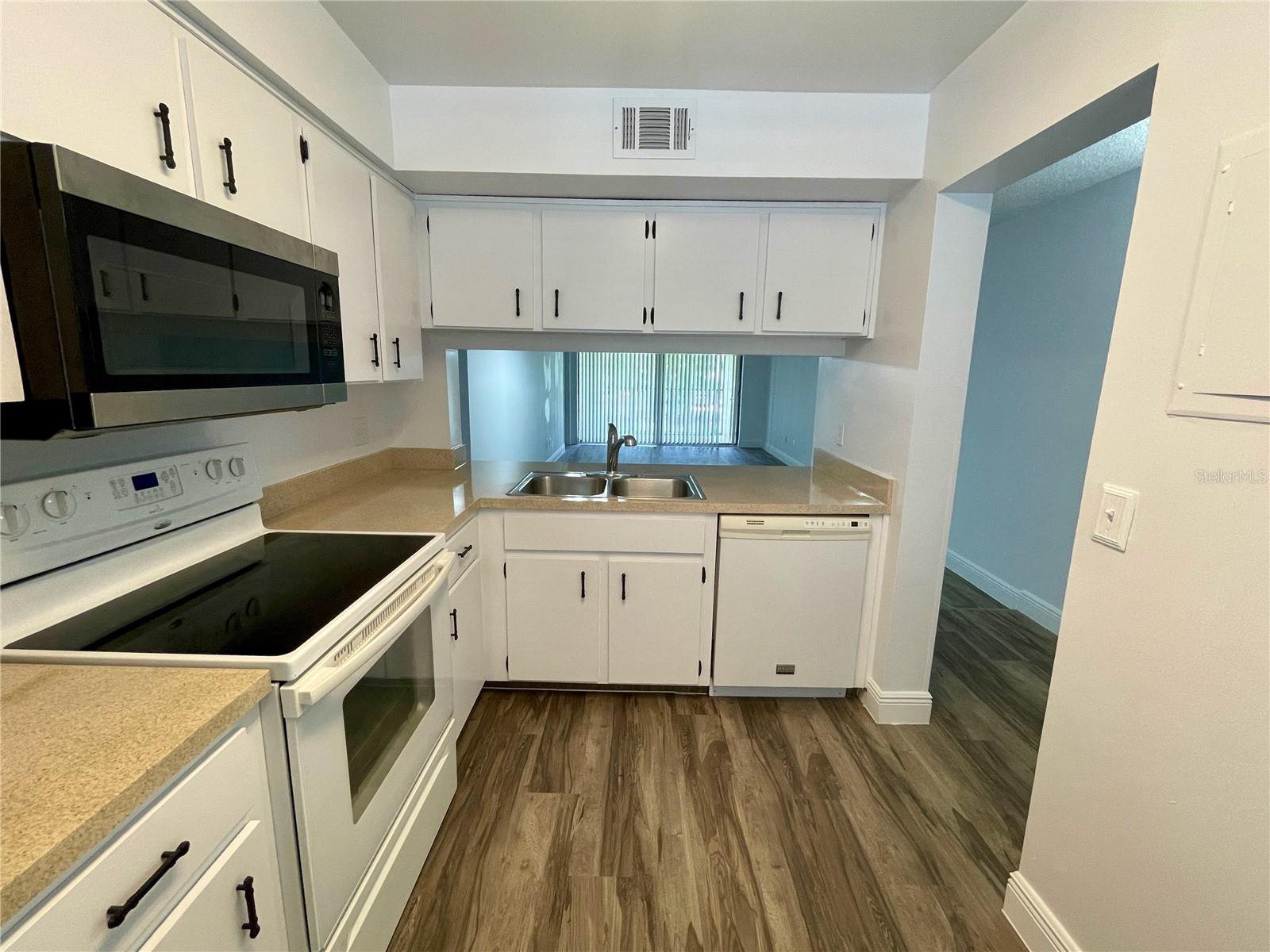 WESTRIDGE CONDO PH 03 - Residential