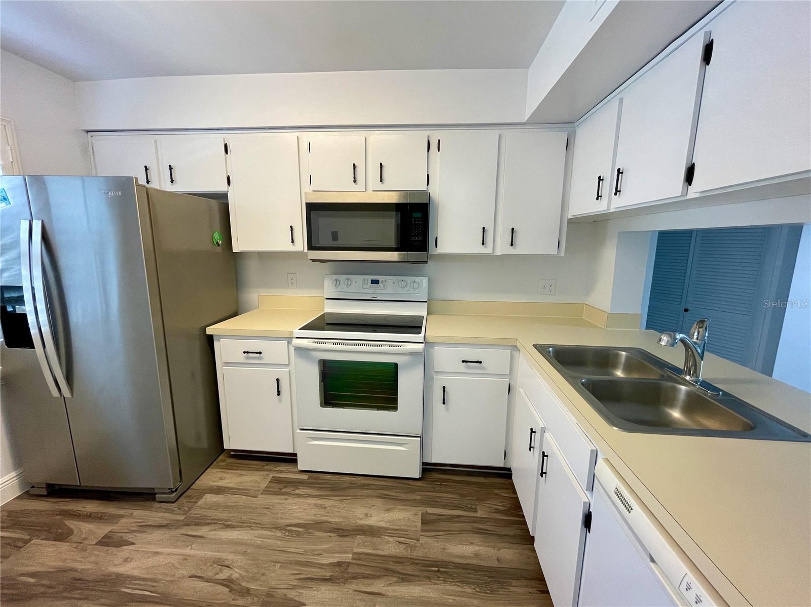 WESTRIDGE CONDO PH 03 - Residential