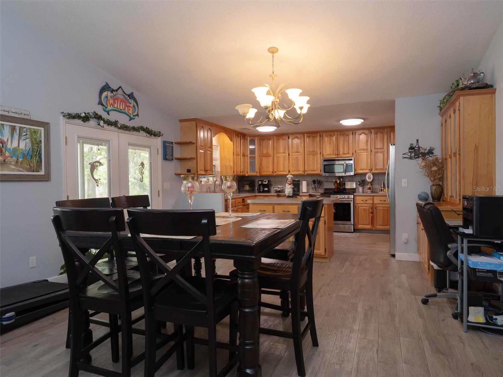 CLAY SHORES - Residential