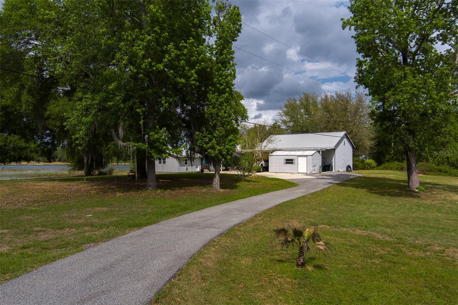 CLAY SHORES - Residential