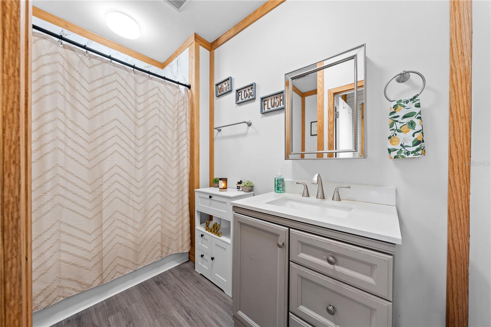 ACREAGE & UNREC - Residential