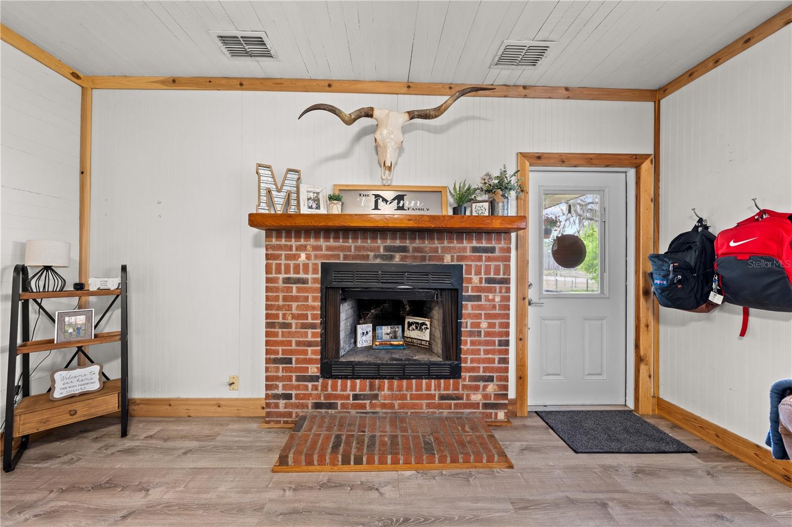 ACREAGE & UNREC - Residential