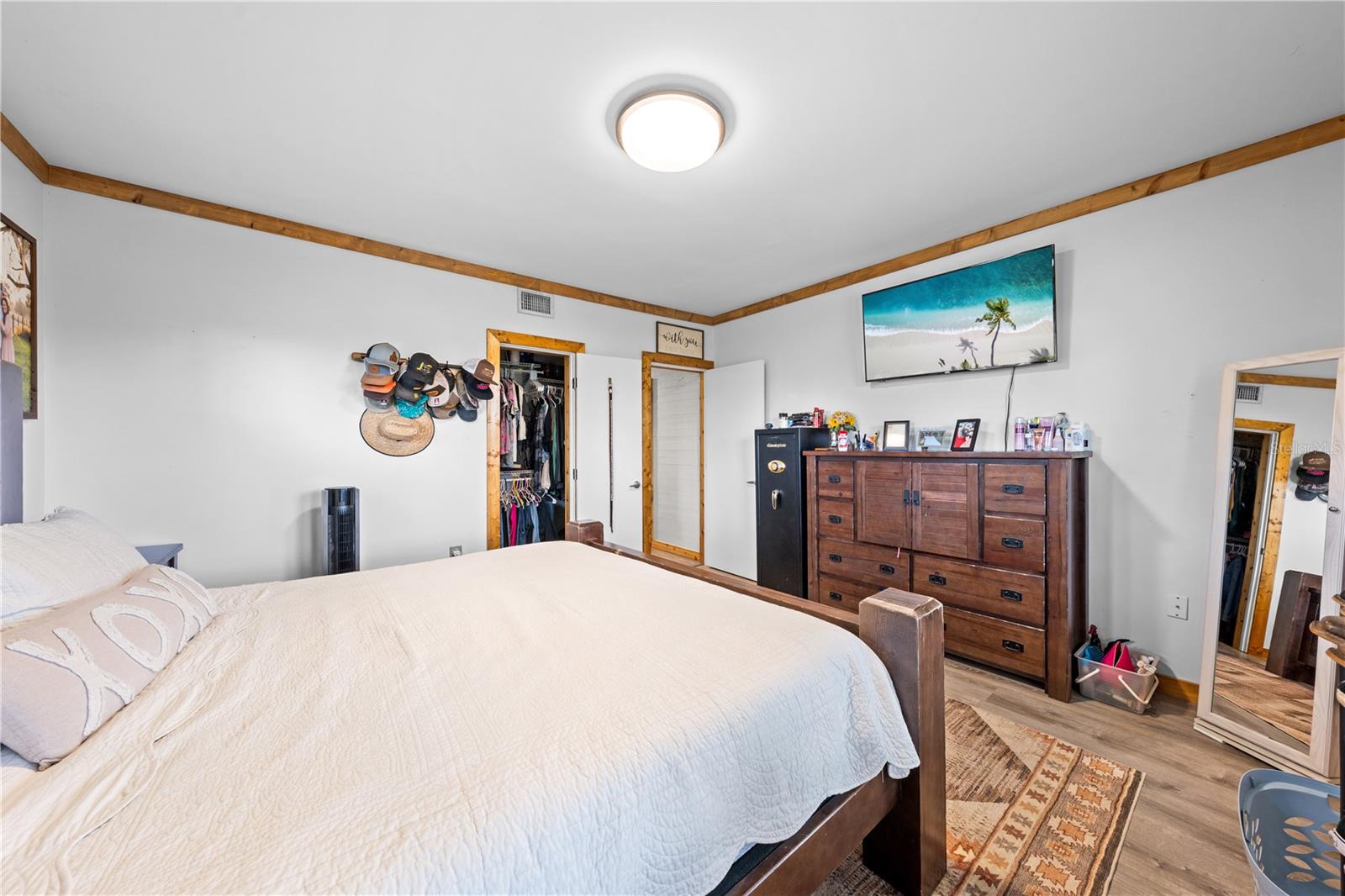 ACREAGE & UNREC - Residential