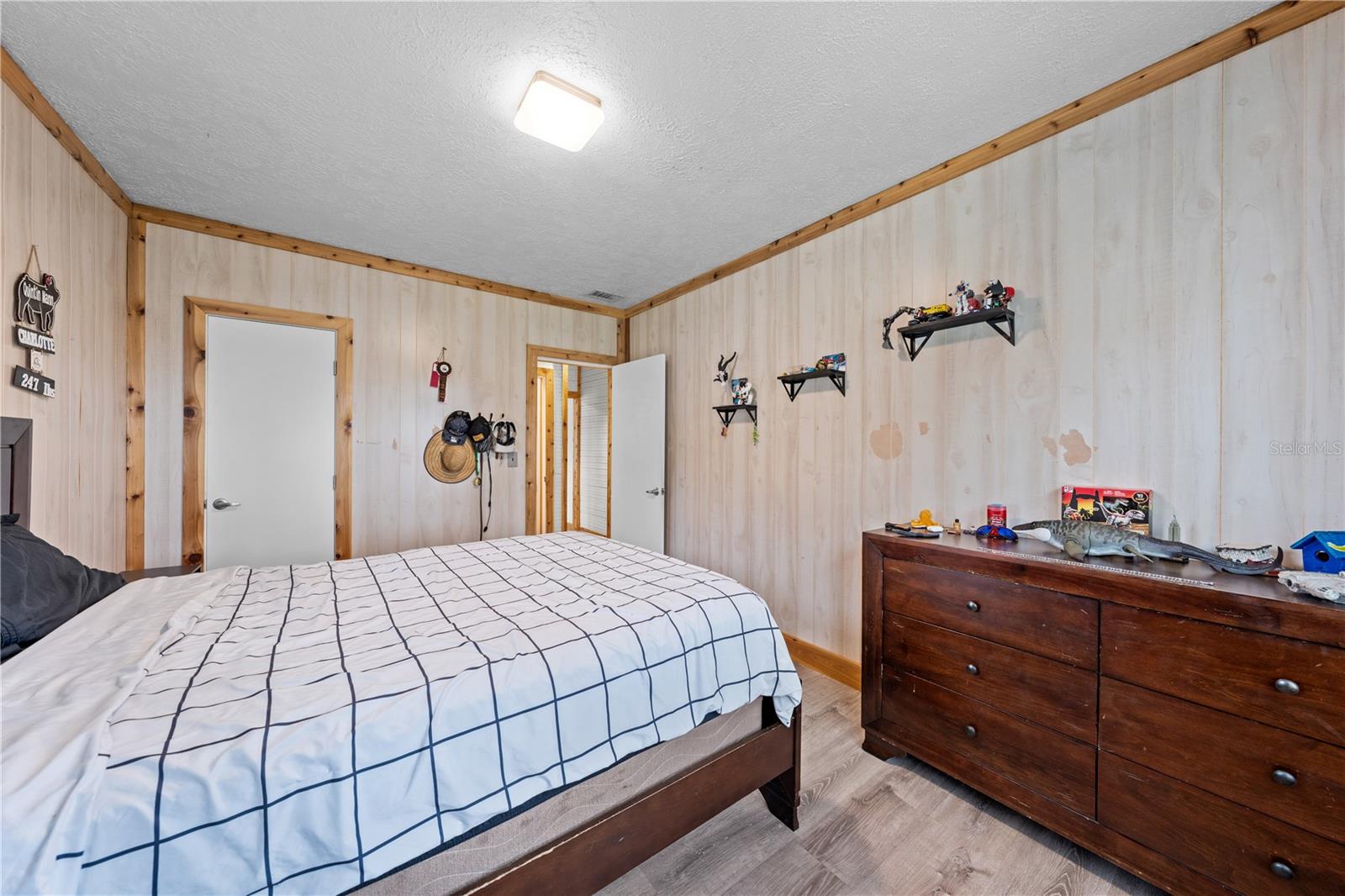 ACREAGE & UNREC - Residential