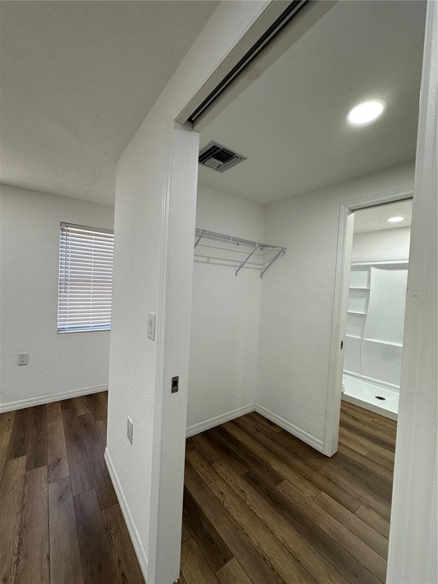 INWOOD - Residential Lease