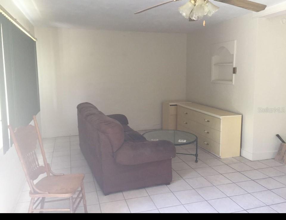 HIGHLAND SHORES SEC 01 - Residential