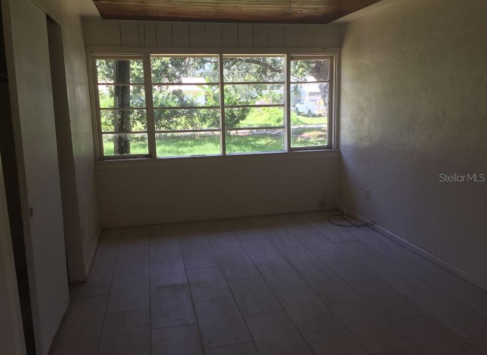 HIGHLAND SHORES SEC 01 - Residential