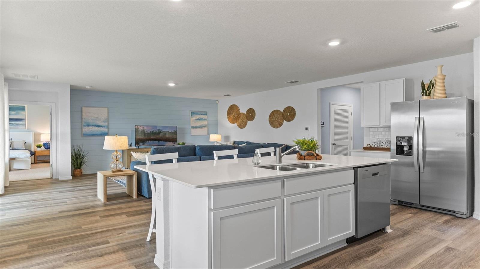 FOUNTAIN VIEW - Residential