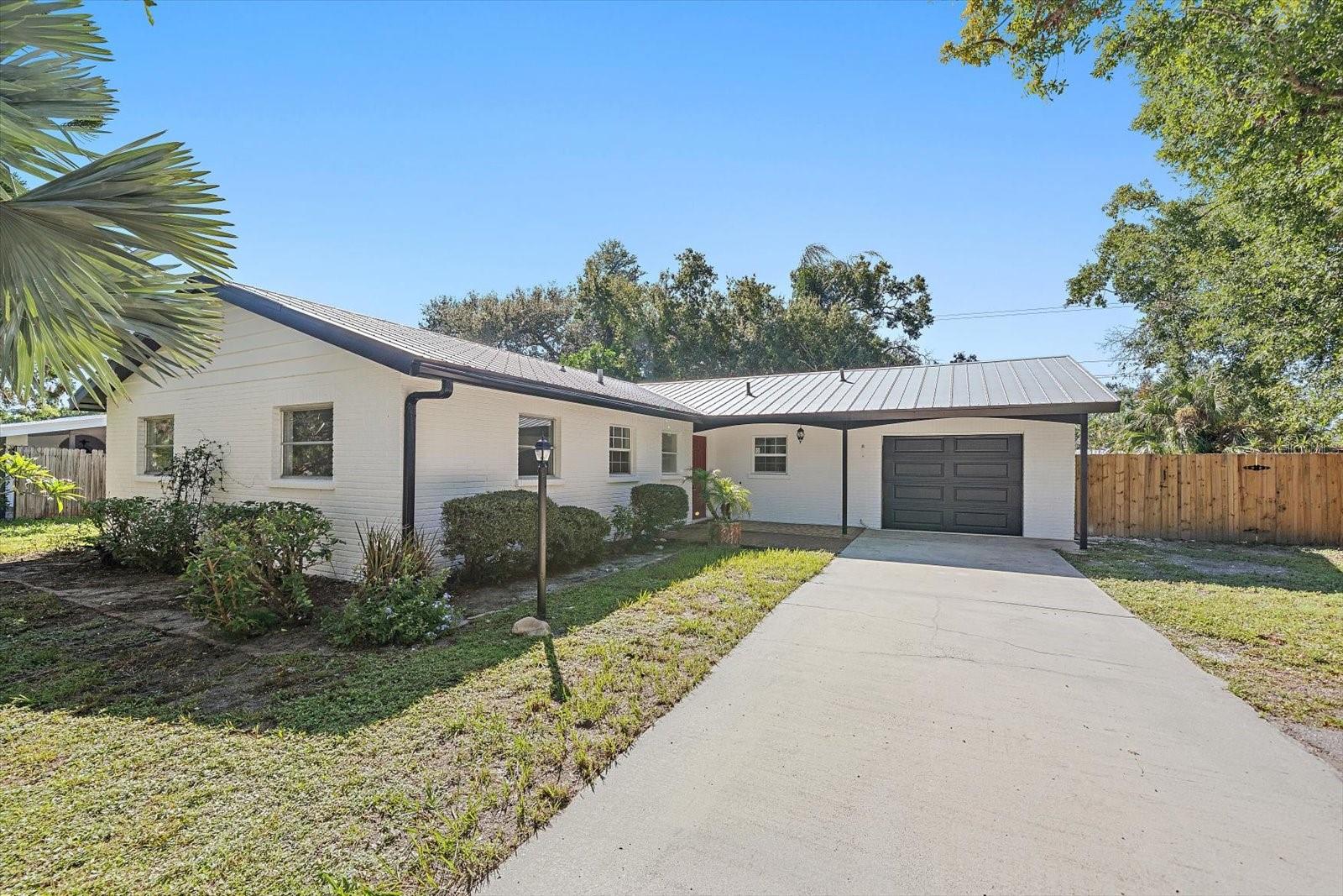 3372 Webber Street, Sarasota