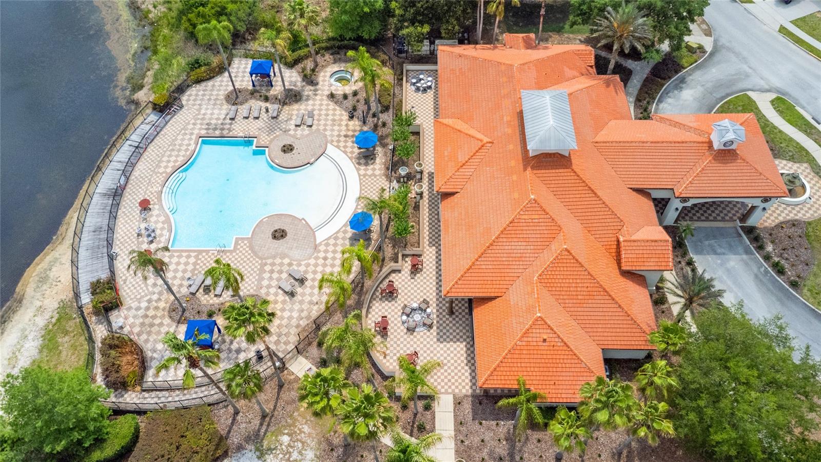 AVIANA - Residential