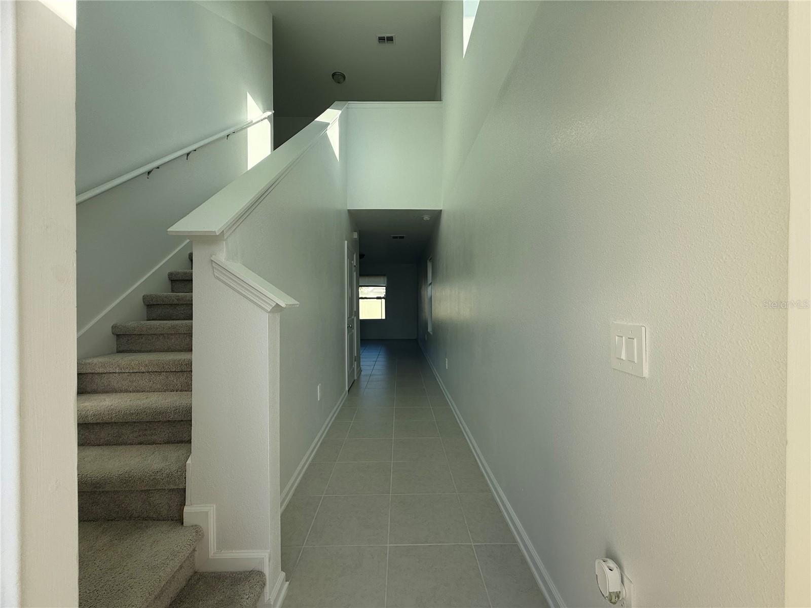 HUNT CLUB AT LAKE WALES PHASE 1 - Residential Lease