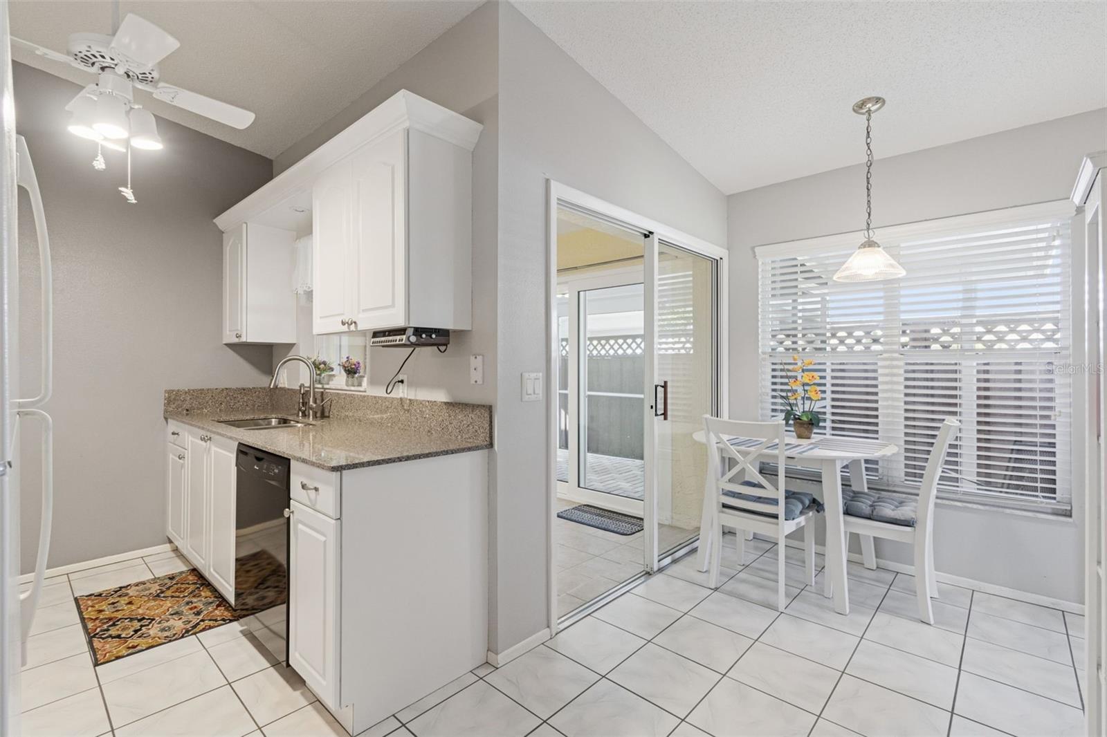 COUNTRY VILLAGE - Residential