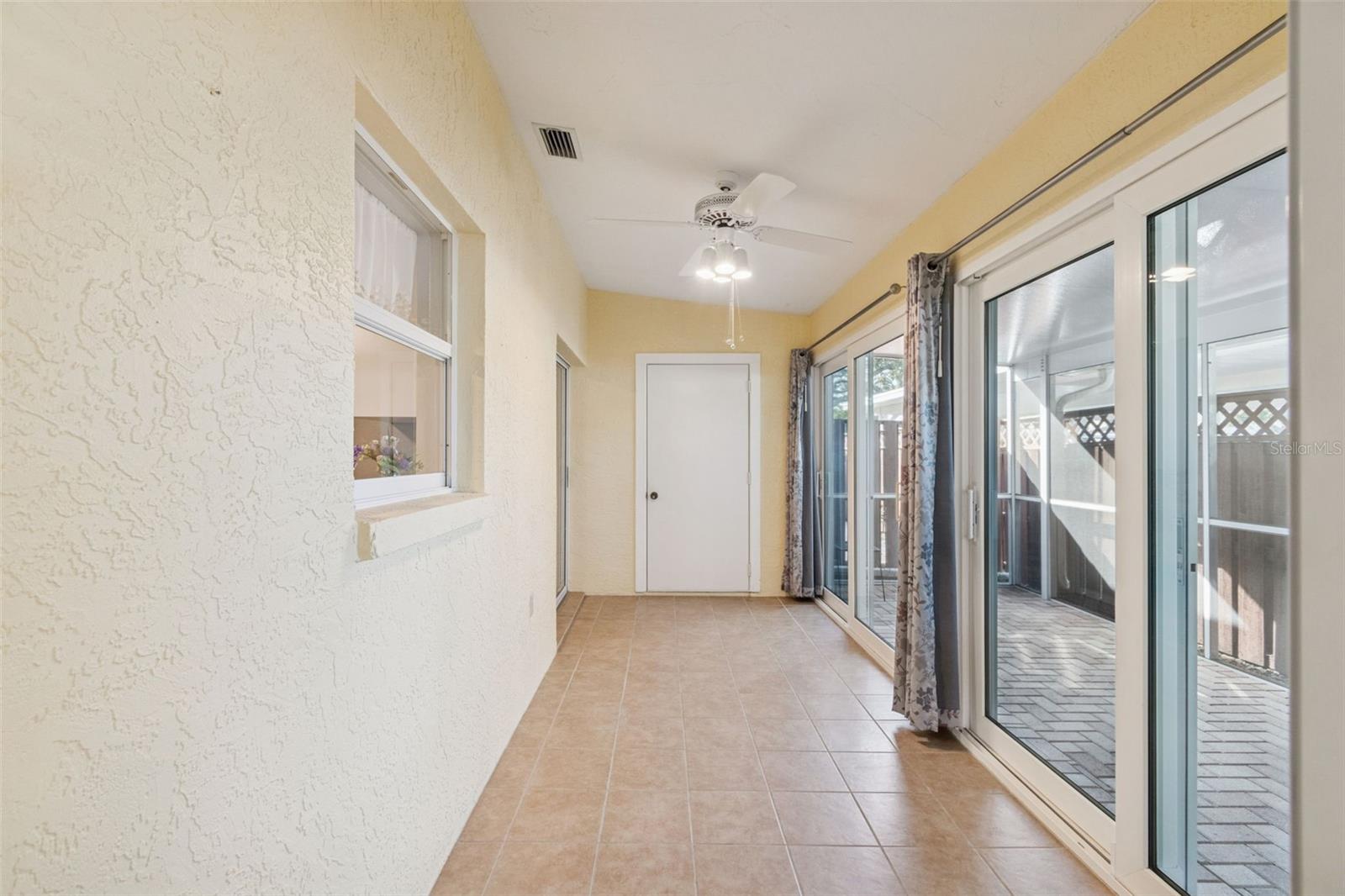 COUNTRY VILLAGE - Residential