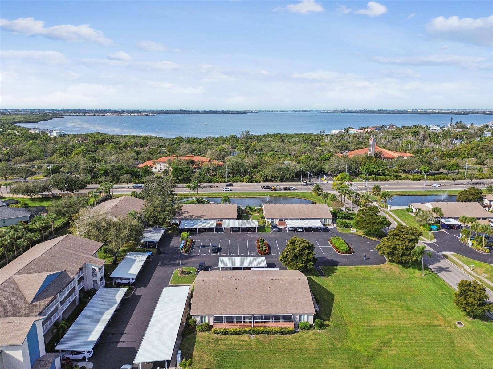 COUNTRY VILLAGE - Residential