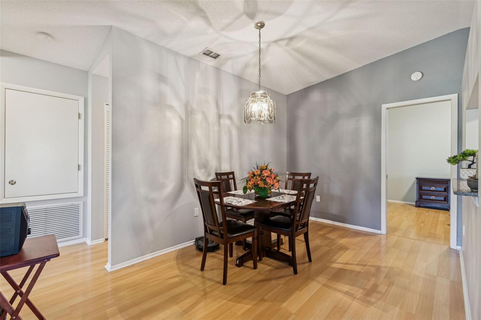 COUNTRY VILLAGE - Residential