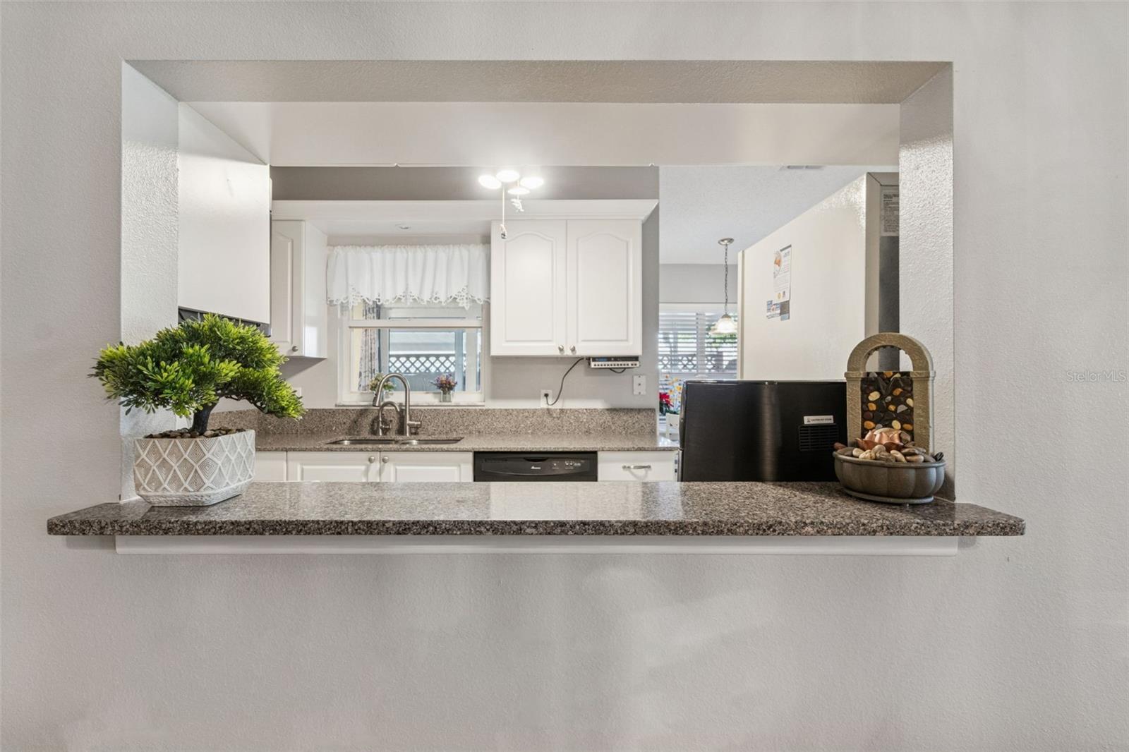 COUNTRY VILLAGE - Residential