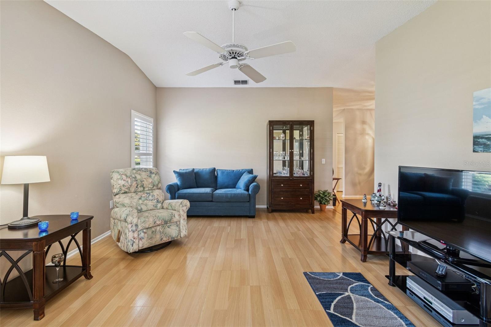 COUNTRY VILLAGE - Residential