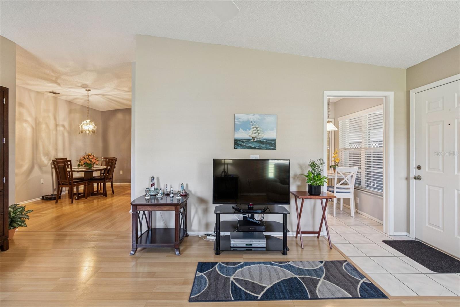 COUNTRY VILLAGE - Residential