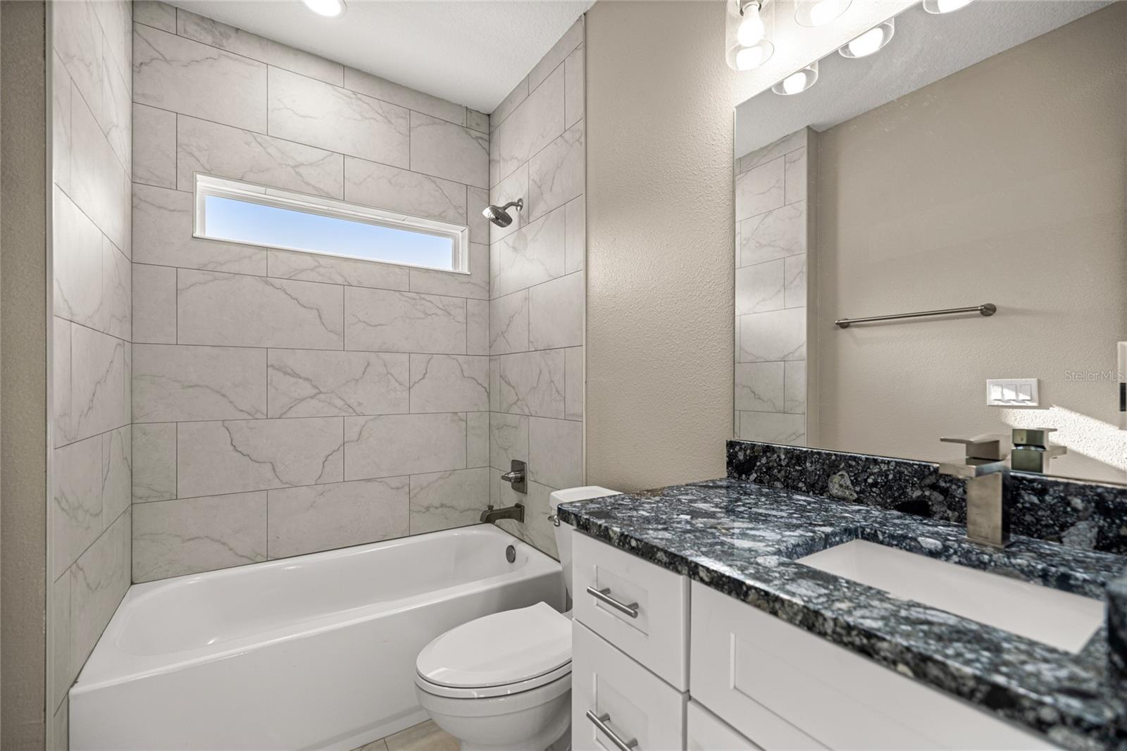 HUNTERS RDG - Residential