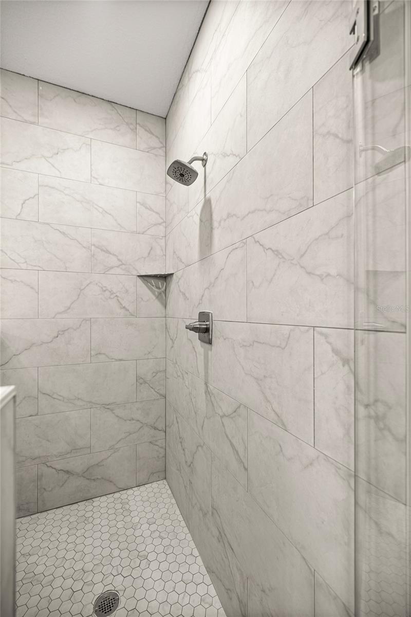 HUNTERS RDG - Residential