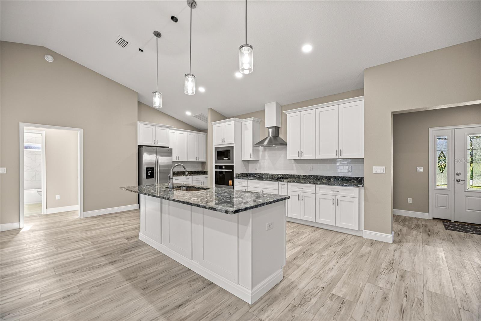 HUNTERS RDG - Residential