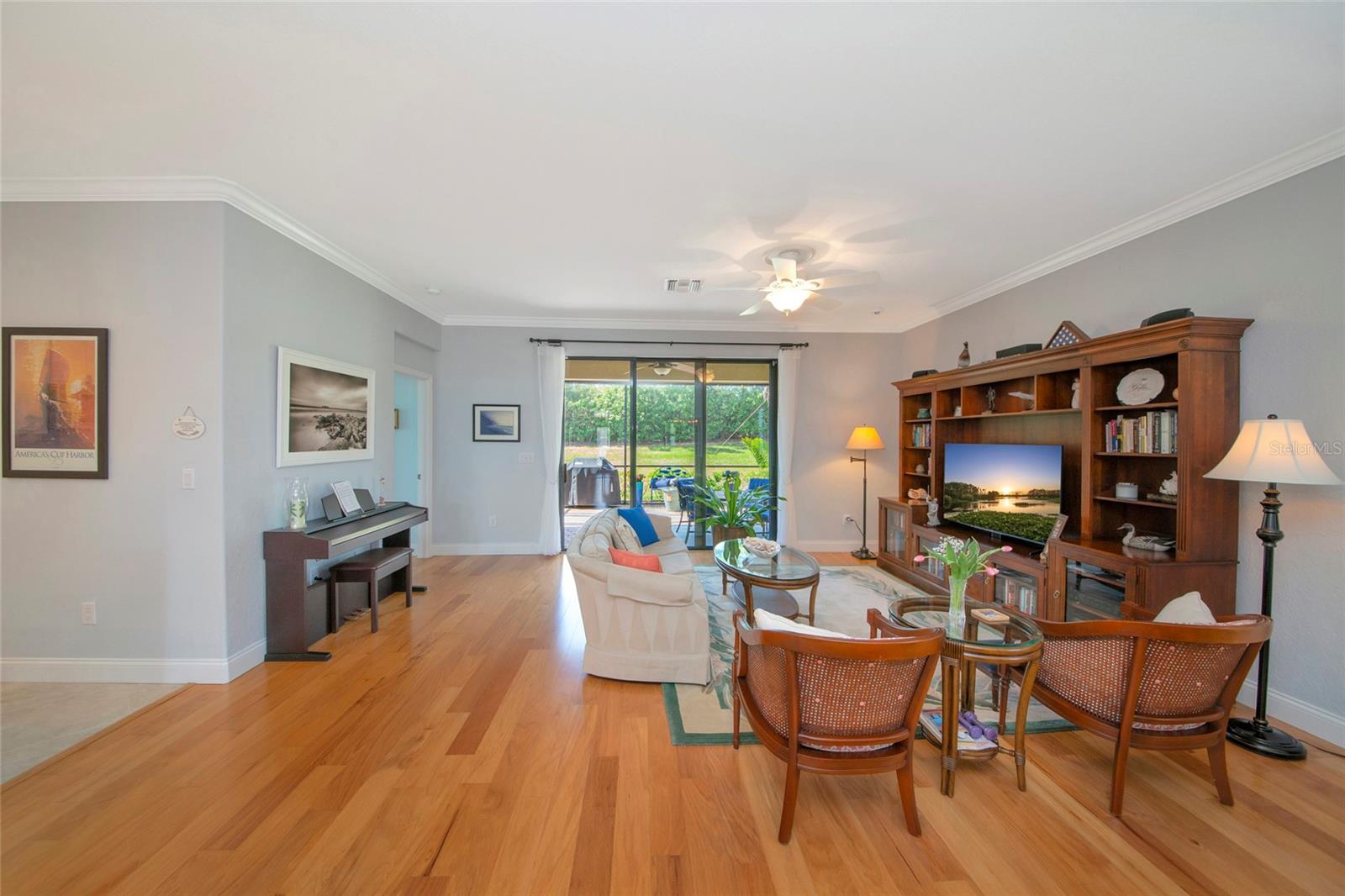 RIVER STRAND - Residential